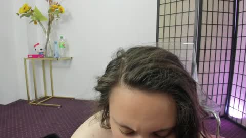 Aisha online show from 04-27-26, 04:32