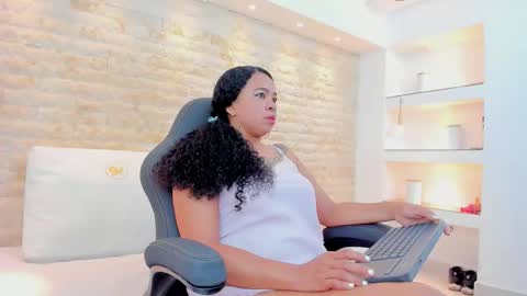  AITANA online show from 02-26-26, 03:38