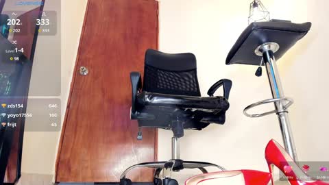  Aitana  online show from 12-23-24, 03:07