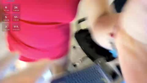  Aitana  online show from 10-19-25, 06:19