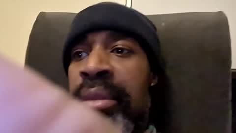 Snapshot of aj297914 chatting on 02-16-26, 01:46 aj297914 online show from 02-16-26, 01:46