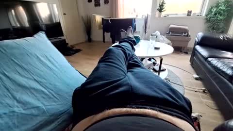 ak_2 online show from 04-06-26, 06:14