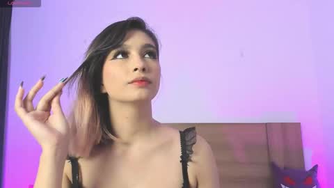 Snapshot of akatsumi_ chatting on 11-25-25, 11:38 Akartsumi online show from 11-25-25, 11:38