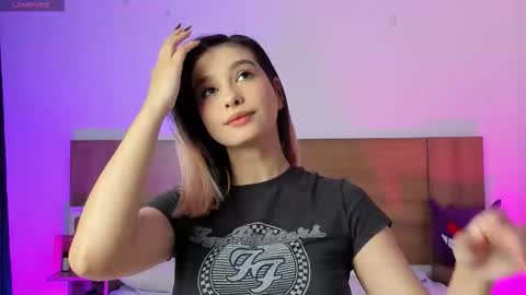 Snapshot of akatsumi_ chatting on 12-03-25, 09:13 Akartsumi online show from 12-03-25, 09:13