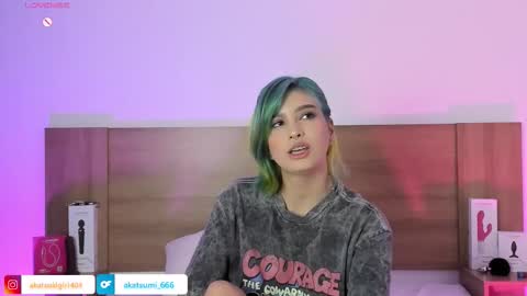 Akartsumi online show from 12-18-25, 01:11