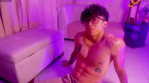 Snapshot of akazaboy chatting on 11-21-25, 05:06 akazaboy online show from 11-21-25, 05:06