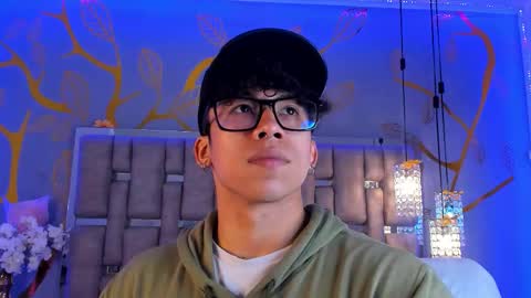 Snapshot of akazaboy chatting on 12-02-25, 04:29 akazaboy online show from 12-02-25, 04:29