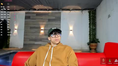 Snapshot of akazaboy chatting on 12-14-25, 05:13 akazaboy online show from 12-14-25, 05:13