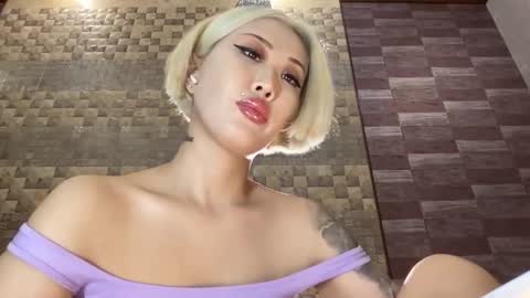 Akemi online show from 02-25-25, 06:31