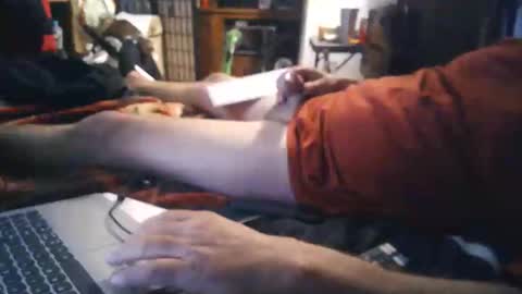 Snapshot of aken4it chatting on 10-18-25, 08:42 aken4it online show from 10-18-25, 08:42