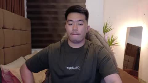 Snapshot of akihiro_morningstar chatting on 12-22-25, 06:38 Dave online show from 12-22-25, 06:38