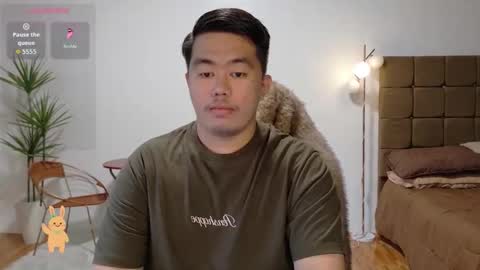 Snapshot of akihiro_morningstar chatting on 02-12-26, 01:33 Dave online show from 02-12-26, 01:33