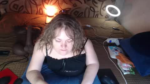 Snapshot of akindmodel chatting on 01-19-25, 11:45 Natalie online show from 01-19-25, 11:45