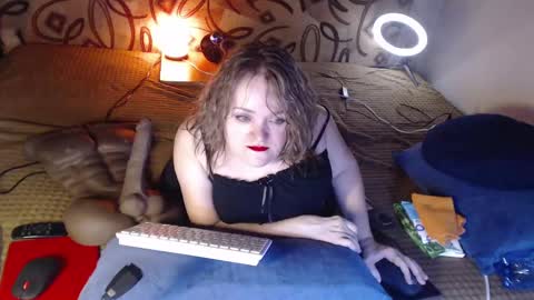 Snapshot of akindmodel chatting on 01-20-25, 03:07 Natalie online show from 01-20-25, 03:07