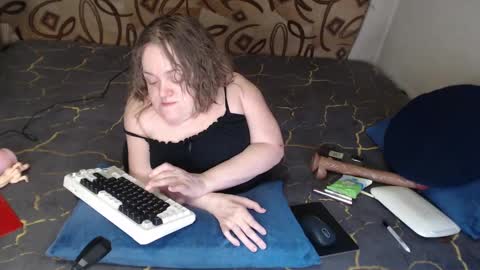 Snapshot of akindmodel chatting on 02-27-25, 03:48 Natalie online show from 02-27-25, 03:48