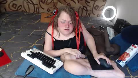 Snapshot of akindmodel chatting on 03-05-25, 07:16 Natalie online show from 03-05-25, 07:16