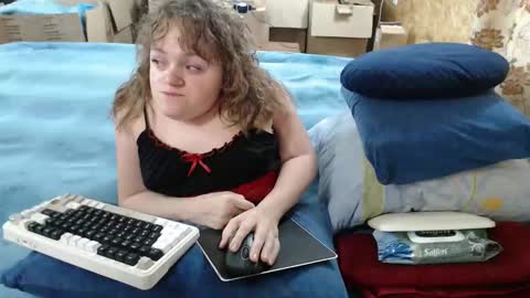 Snapshot of akindmodel chatting on 09-09-25, 04:34 Natalie online show from 09-09-25, 04:34