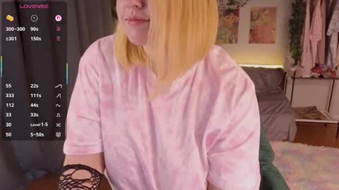 Aki online show from 11-21-25, 04:49