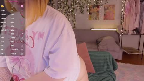 Aki online show from 04-24-26, 10:01