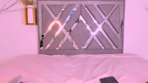 Snapshot of akira_hime chatting on 09-13-25, 10:09 Akira online show from 09-13-25, 10:09