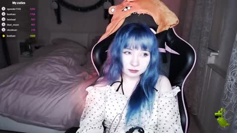 akirahartyx online show from 12-22-24, 02:38