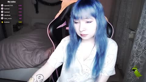 akirahartyx online show from 12-25-24, 06:30