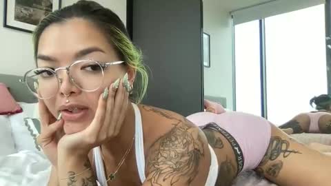 Snapshot of akirazayy chatting on 03-16-26, 05:02 Akira Zay online show from 03-16-26, 05:02