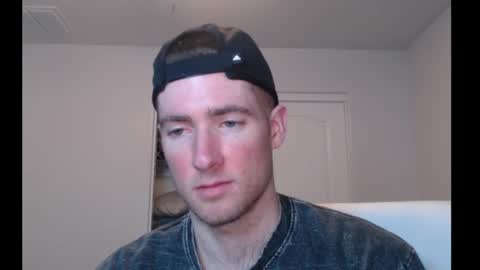 Snapshot of al3xzanderth3gr3at chatting on 12-18-25, 07:47 Alex online show from 12-18-25, 07:47