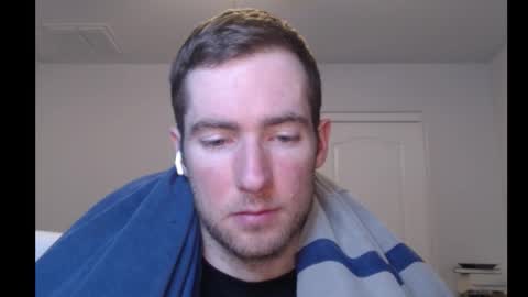 Snapshot of al3xzanderth3gr3at chatting on 01-12-26, 06:18 Alex online show from 01-12-26, 06:18