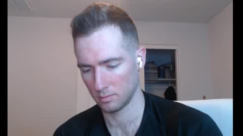 Snapshot of al3xzanderth3gr3at chatting on 02-14-26, 06:10 Alex online show from 02-14-26, 06:10