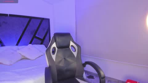 Alahia online show from 11-12-25, 03:51