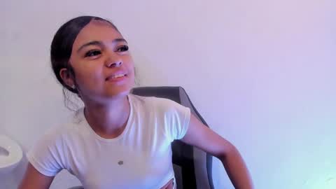 Alaia2  online show from 04-21-26, 12:22