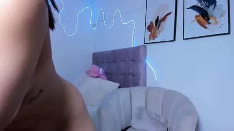 Alaia Alegria online show from 04-19-26, 12:00