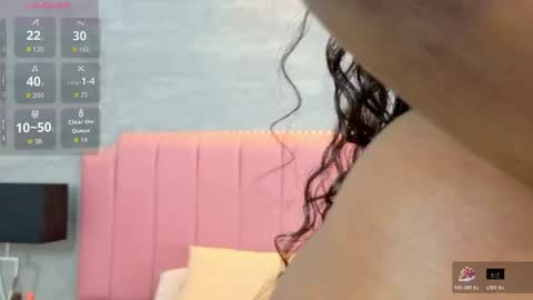 Snapshot of alaia_colins chatting on 05-21-26, 12:39 alaia_colins online show from 05-21-26, 12:39