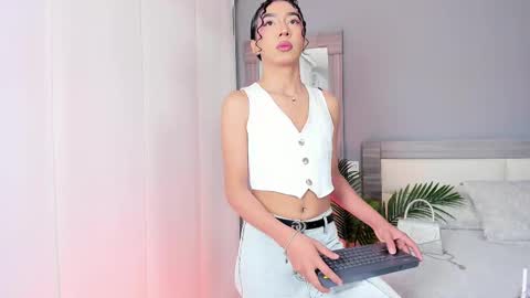 Snapshot of alaiaguerra chatting on 09-13-25, 07:35 alaiaguerra online show from 09-13-25, 07:35