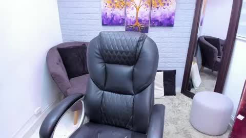     online show from 06-05-26, 07:19