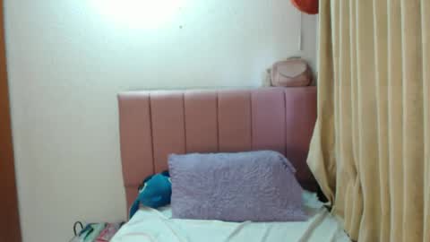 Snapshot of alaina_blessed chatting on 10-03-25, 10:40 alaina_blessed online show from 10-03-25, 10:40