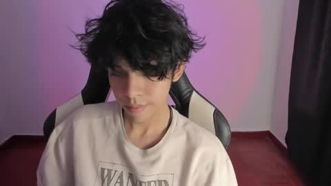 Snapshot of alan18n chatting on 01-16-25, 12:34 alan18n online show from 01-16-25, 12:34