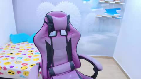 Snapshot of alan_allexander chatting on 02-14-26, 01:13 ALAN online show from 02-14-26, 01:13