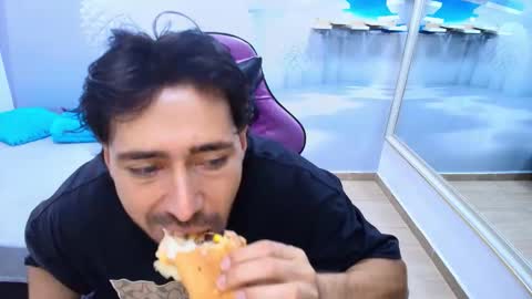 Snapshot of alan_allexander chatting on 03-09-26, 02:04 ALAN online show from 03-09-26, 02:04