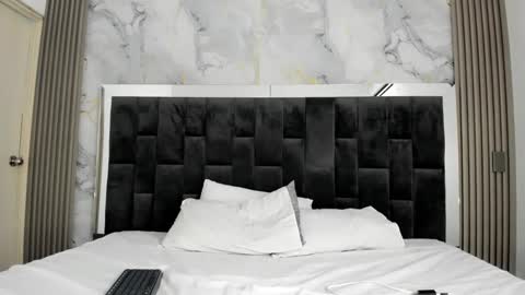 Snapshot of alan_blacke chatting on 10-24-25, 07:43 alan_blacke online show from 10-24-25, 07:43