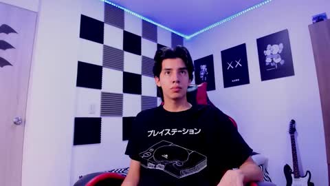 Alan Boy online show from 11-22-25, 01:32