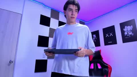 Alan Boy online show from 03-21-26, 01:21