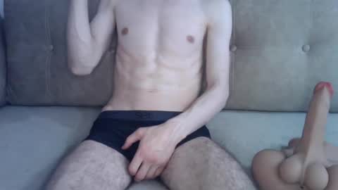 Snapshot of alan_mil chatting on 06-08-26, 01:39 alan_mil online show from 06-08-26, 01:39