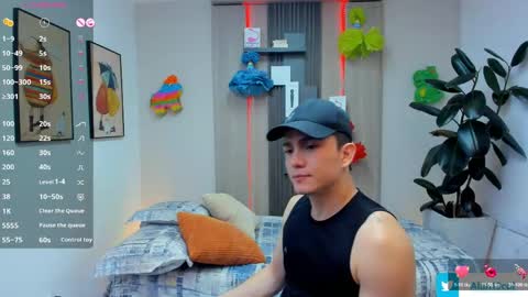 Alan  Kevin can we reach 100 thumbs up please guys  online show from 05-03-26, 11:49