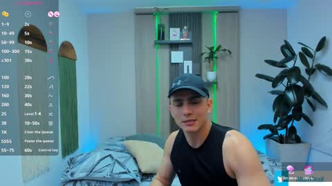 Snapshot of alan_nd_kevin chatting on 06-09-26, 07:03 Alan Kevin can we reach 100 thumbs up please guys online show from 06-09-26, 07:03