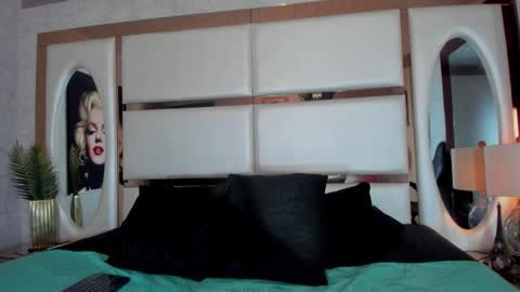 ---Alan--- online show from 09-19-25, 03:41