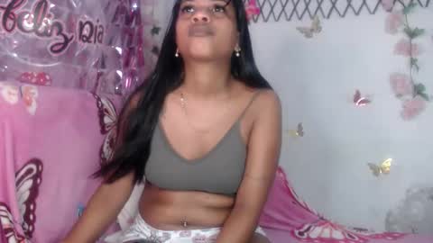 Working hours  pm to  am every day online show from 12-17-25, 03:23