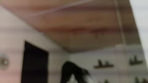 Maeve  online show from 04-04-26, 10:35