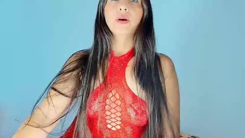 alana_pink95 online show from 02-05-26, 12:10